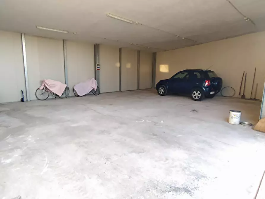 Immagine 16 di Laboratorio in vendita  in via Polesine a Padova