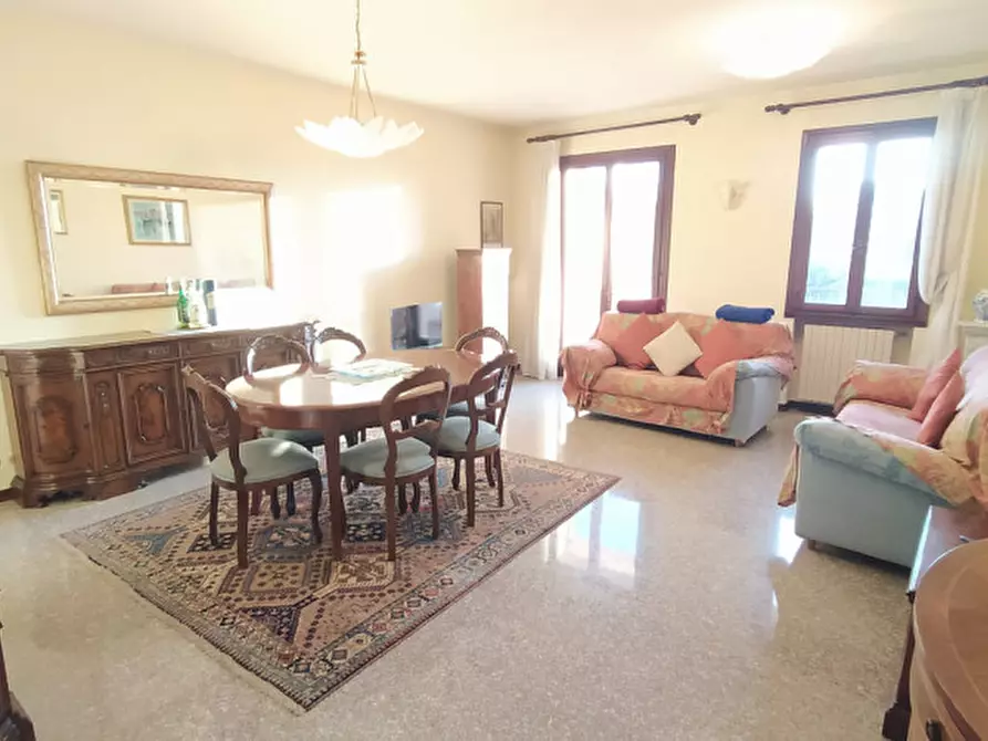 Immagine 23 di Laboratorio in vendita  in via Polesine a Padova