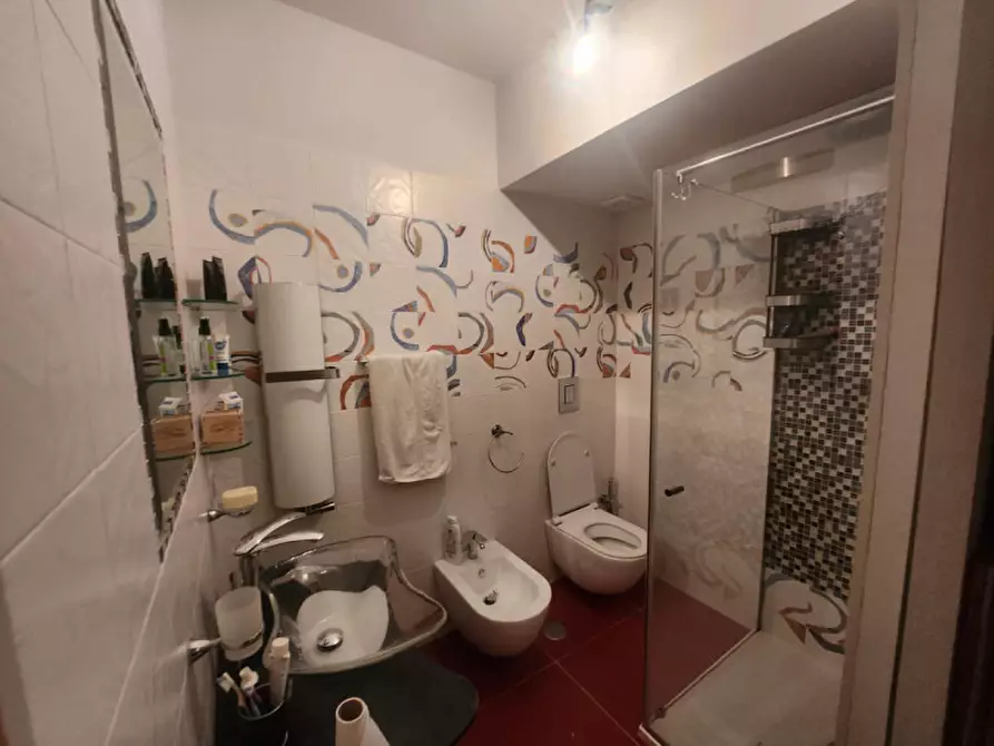 Immagine 4 di Appartamento in vendita  in via Stanislao De Crescenzo,7 a Salerno