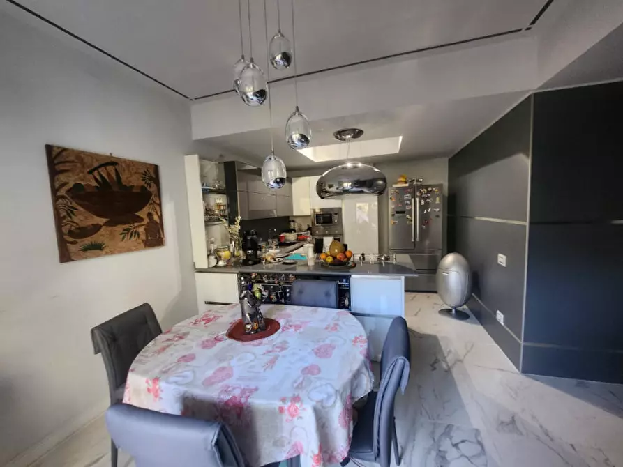 Immagine 21 di Appartamento in vendita  in via Stanislao De Crescenzo,7 a Salerno