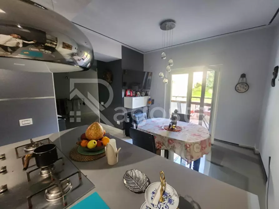 Immagine 16 di Appartamento in vendita  in via Stanislao De Crescenzo,7 a Salerno