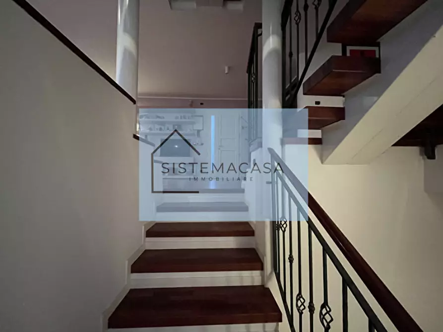 Immagine 34 di Casa indipendente in vendita  in Via Roma a Dovadola