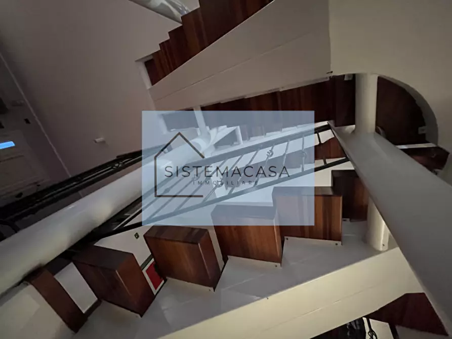 Immagine 35 di Casa indipendente in vendita  in Via Roma a Dovadola