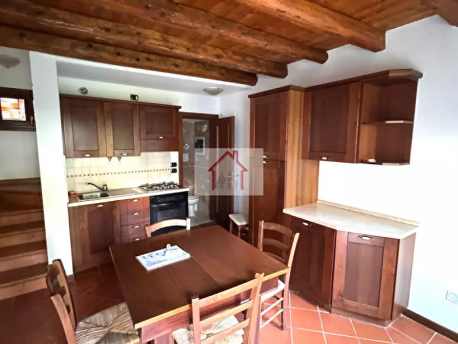 Immagine 1 di Villetta a schiera in vendita  a Giavera Del Montello