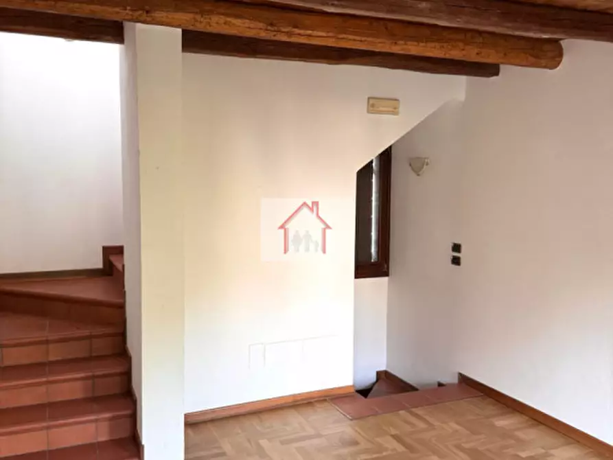 Immagine 7 di Villetta a schiera in vendita  a Giavera Del Montello
