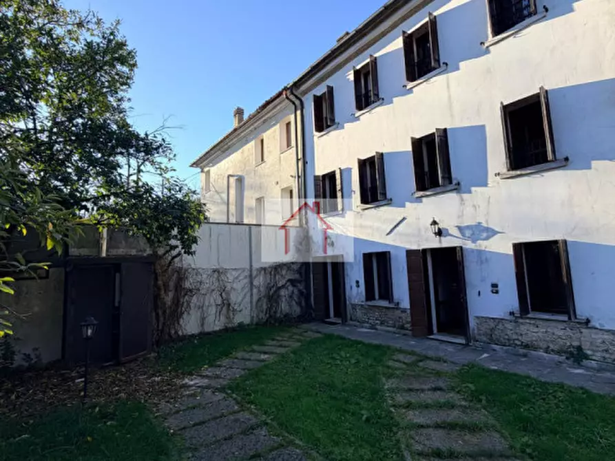 Immagine 20 di Villetta a schiera in vendita  a Giavera Del Montello
