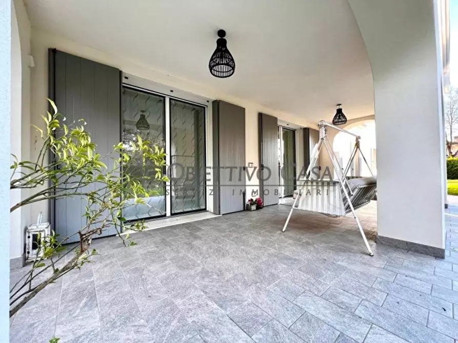Immagine 1 di Villa in vendita  in via roma 260 a Albignasego