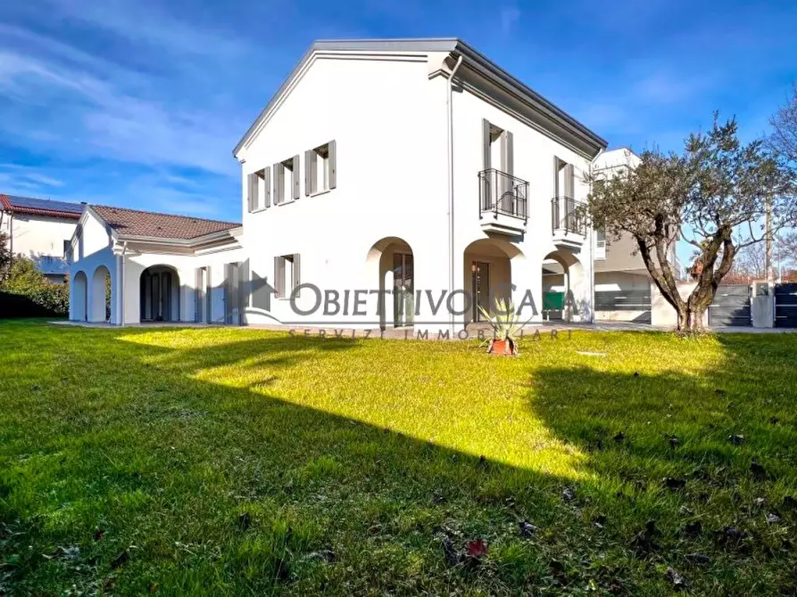 Immagine 3 di Villa in vendita  in via roma 260 a Albignasego