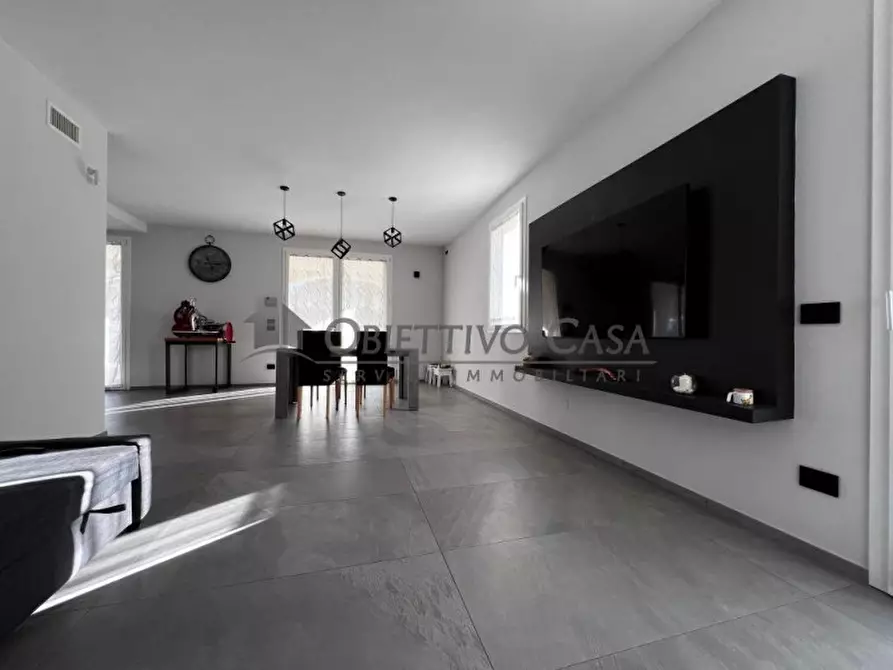 Immagine 13 di Villa in vendita  in via roma 260 a Albignasego