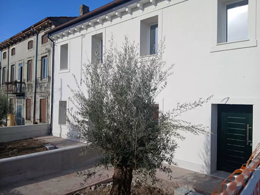 Immagine 6 di Villetta a schiera in vendita  in Viale Guglielmo Marconi a Caldiero