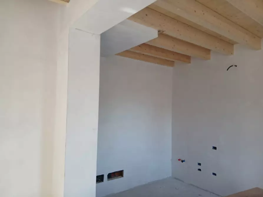 Immagine 15 di Villetta a schiera in vendita  in Viale Guglielmo Marconi a Caldiero