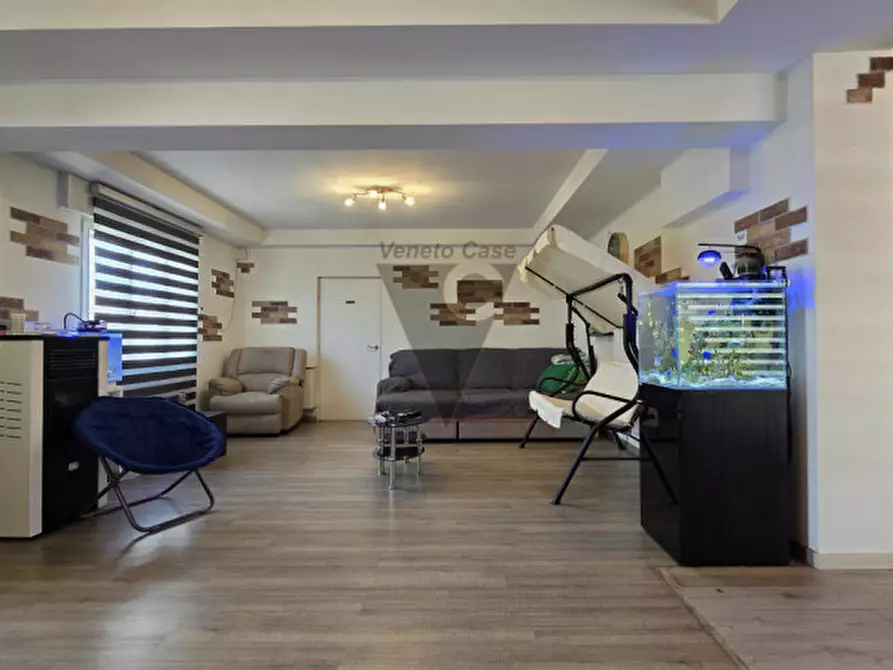 Immagine 3 di Casa bifamiliare in vendita  in VIA ROMA 67/69 a Campagna Lupia