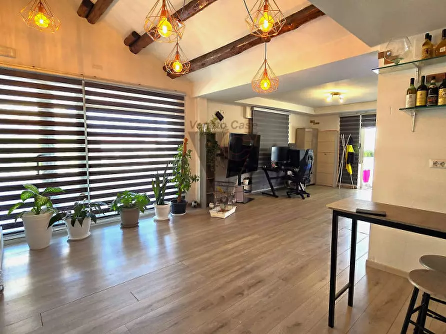 Immagine 6 di Casa bifamiliare in vendita  in VIA ROMA 67/69 a Campagna Lupia