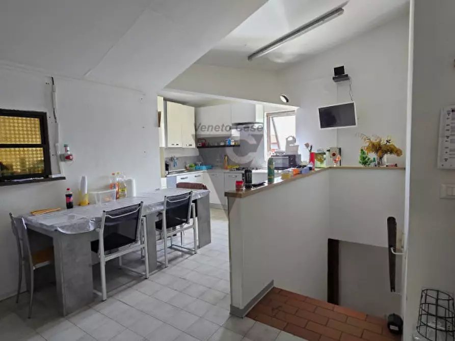 Immagine 7 di Casa bifamiliare in vendita  in VIA ROMA 67/69 a Campagna Lupia