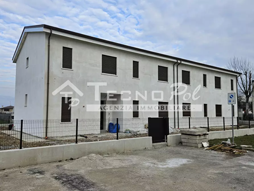 Immagine 2 di Bed & Breakfast in vendita  a Campodarsego