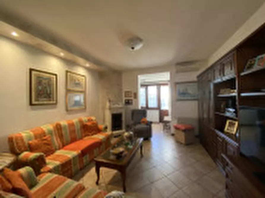 Immagine 6 di Casa bifamiliare in vendita  in Via Dante a Tezze Sul Brenta