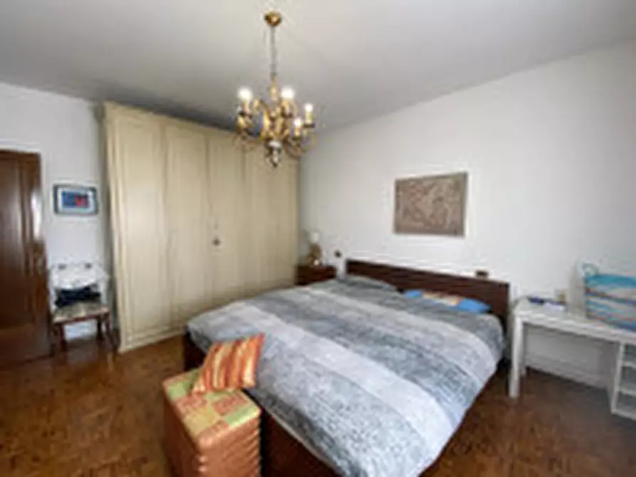 Immagine 8 di Casa bifamiliare in vendita  in Via Dante a Tezze Sul Brenta