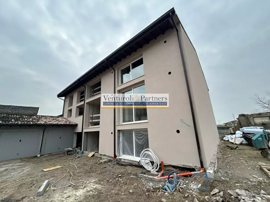 Immagine 5 di Appartamento in vendita  in Via Staffolo a Lonato del Garda