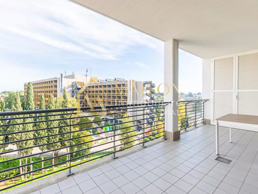 Immagine 7 di Appartamento in vendita  in Via Bogliasco a Roma