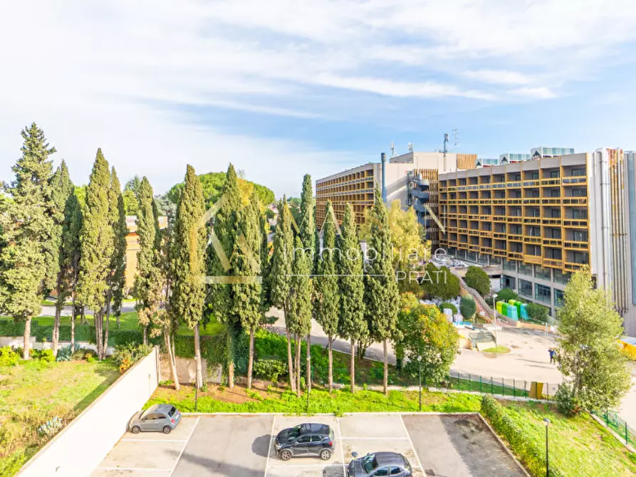 Immagine 12 di Appartamento in vendita  in Via Bogliasco a Roma