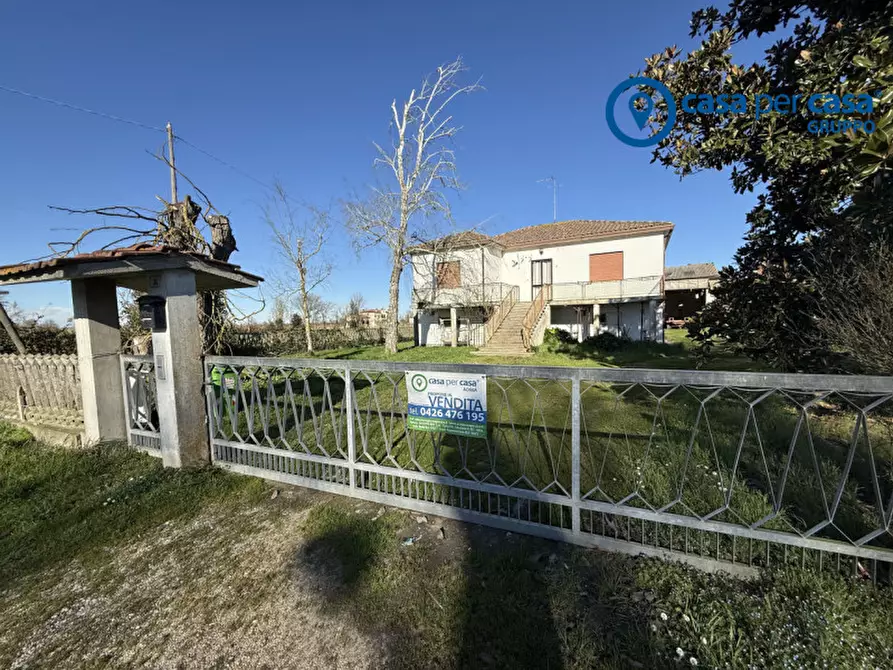 Immagine 3 di Casa indipendente in vendita  in via Provinciale a Ariano Nel Polesine