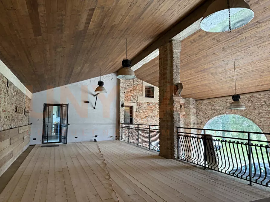 Immagine 5 di Rustico / casale in vendita  a Piazzola Sul Brenta