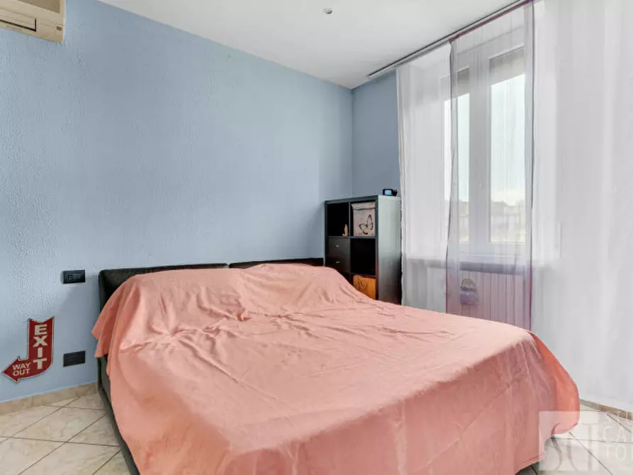 Immagine 12 di Appartamento in vendita  in Alzaia Naviglio Pavese, 60 a Milano