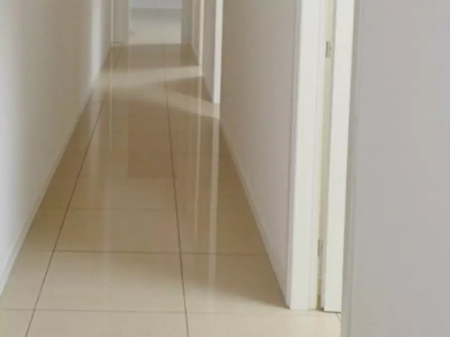 Immagine 4 di Ufficio in affitto  in Strada Ponte del Marchese a Vicenza