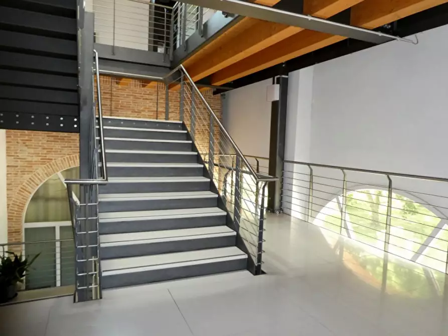 Immagine 14 di Ufficio in affitto  in Strada Ponte del Marchese a Vicenza