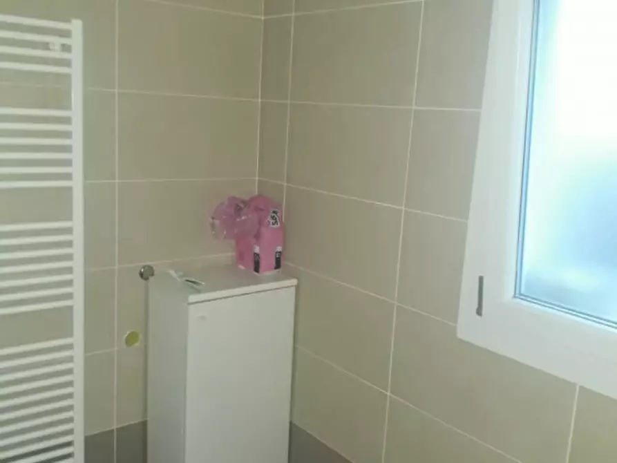 Immagine 7 di Camera in affitto  a Legnaro