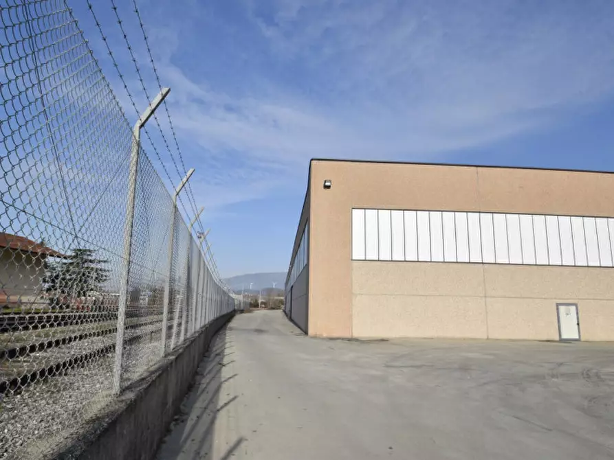 Immagine 6 di Capannone industriale in affitto  in Via Sottosengia 17 a Sant'ambrogio Di Valpolicella