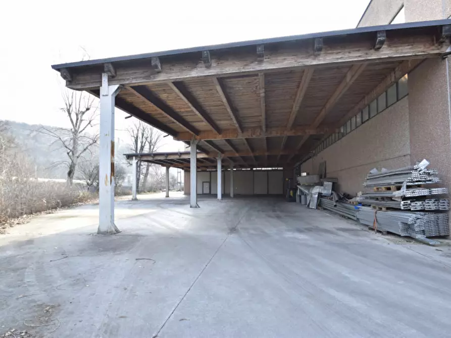 Immagine 11 di Capannone industriale in affitto  in Via Sottosengia 17 a Sant'ambrogio Di Valpolicella