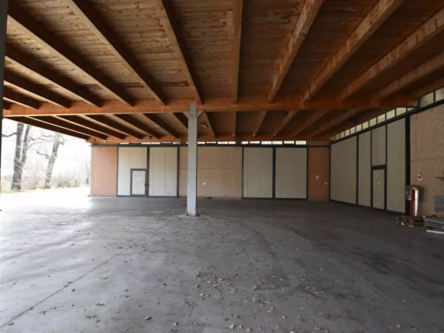 Immagine 13 di Capannone industriale in affitto  in Via Sottosengia 17 a Sant'ambrogio Di Valpolicella