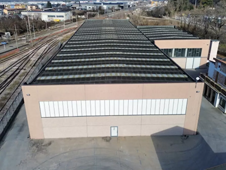 Immagine 27 di Capannone industriale in affitto  in Via Sottosengia 17 a Sant'ambrogio Di Valpolicella