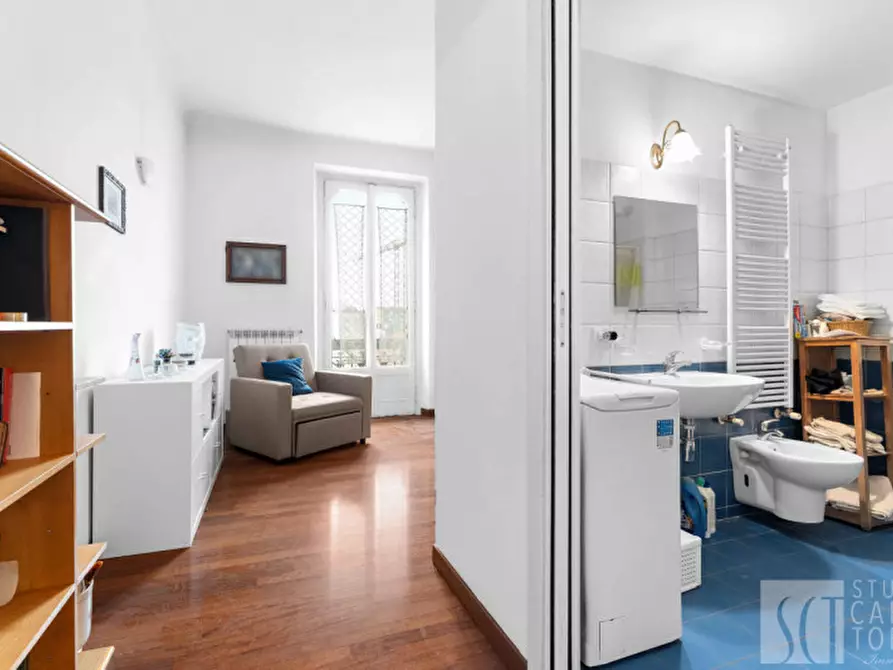 Immagine 10 di Appartamento in vendita  in via giacomo watt 4 a Milano