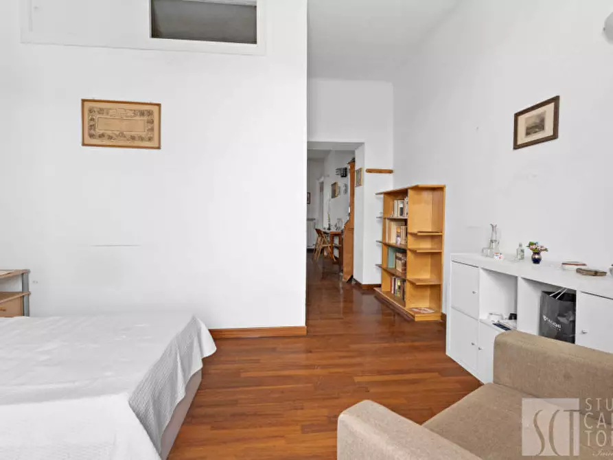 Immagine 13 di Appartamento in vendita  in via giacomo watt 4 a Milano