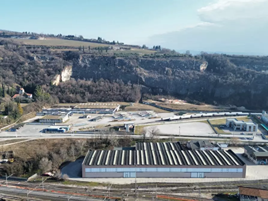 Immagine 4 di Capannone industriale in affitto  in Via Sottosengia 17 a Sant'ambrogio Di Valpolicella