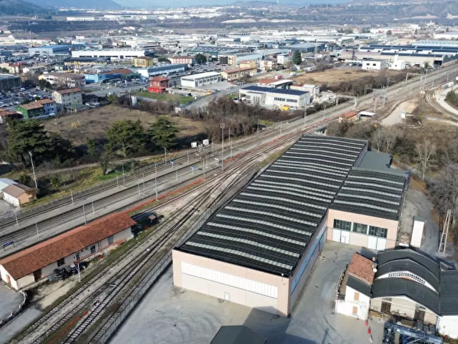 Immagine 10 di Capannone industriale in affitto  in Via Sottosengia 17 a Sant'ambrogio Di Valpolicella