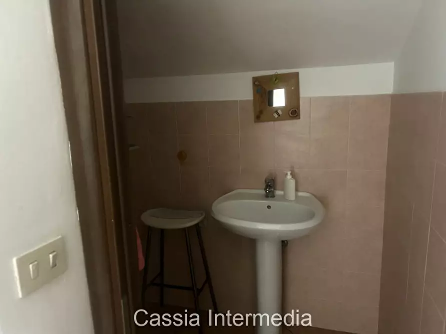 Immagine 21 di Appartamento in vendita  in Via Roma 18 a Monterosi