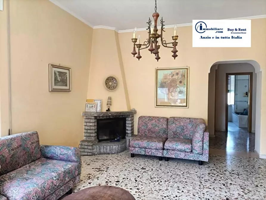 Immagine 1 di Appartamento in vendita  in Via degli Etruschi a Anzio