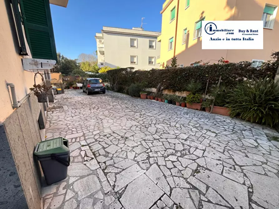 Immagine 3 di Appartamento in vendita  in Via degli Etruschi a Anzio