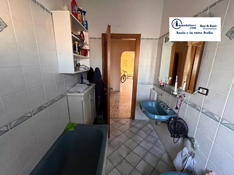 Immagine 21 di Appartamento in vendita  in Via degli Etruschi a Anzio