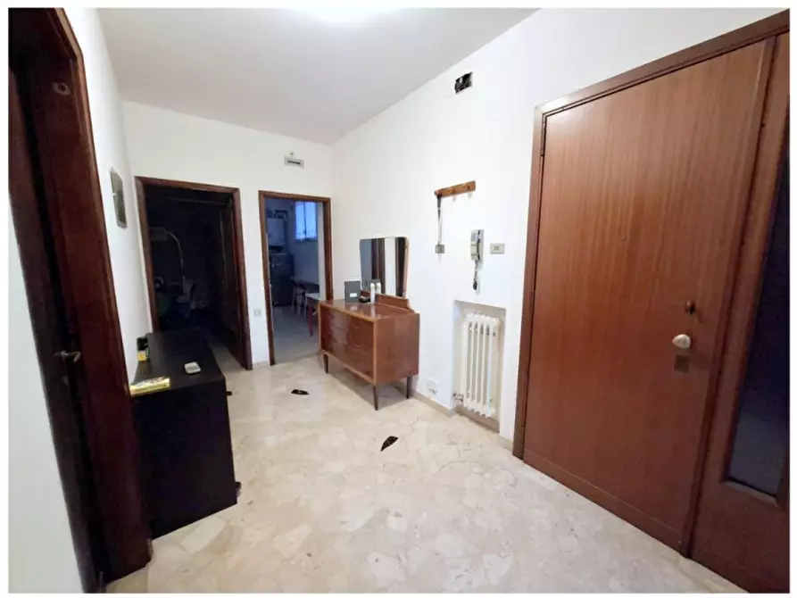 Immagine 4 di Appartamento in vendita  a Padova