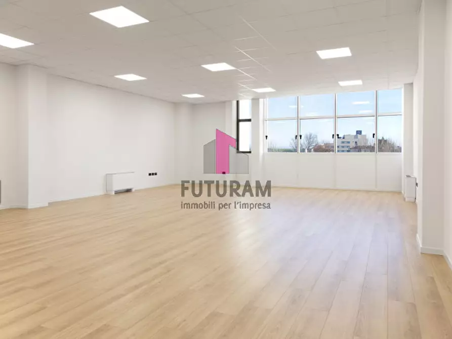 Immagine 4 di Ufficio in affitto  a Creazzo