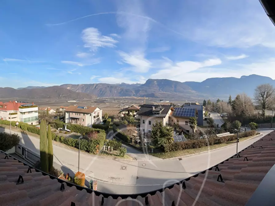 Immagine 5 di Appartamento in vendita  in Kalterer-See-Straße - Via Lago di Caldaro a Termeno Sulla Strada Del Vino .Tramin An Der.