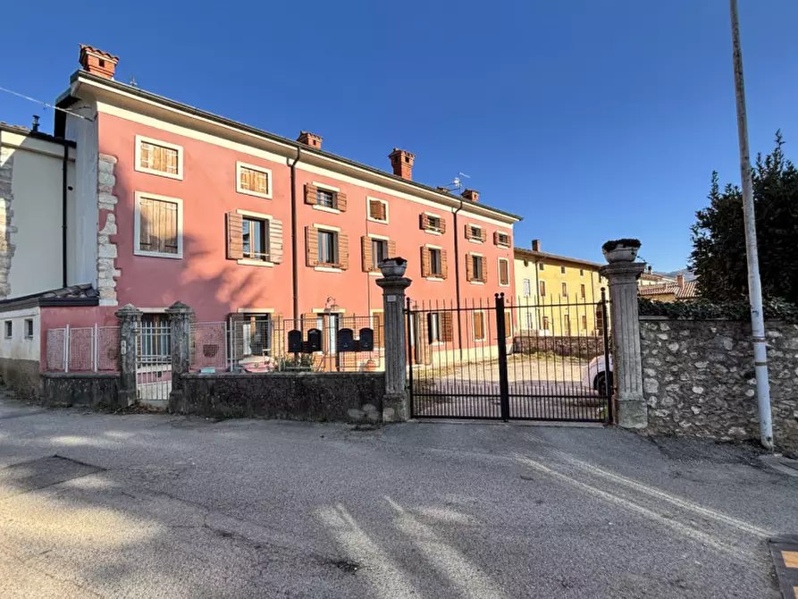 Immagine 2 di Appartamento in vendita  a Tregnago