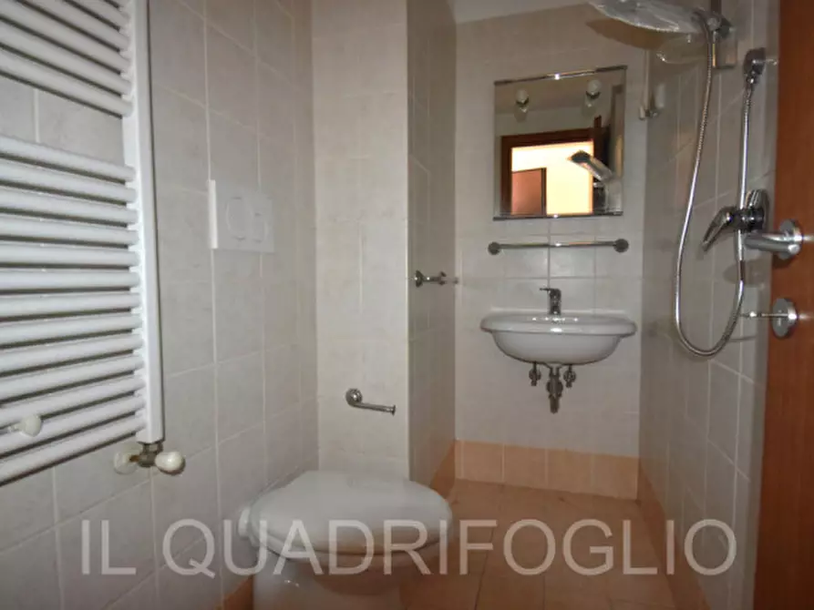 Immagine 9 di Appartamento in vendita  in Via Santa Sofia 150 a Cesena