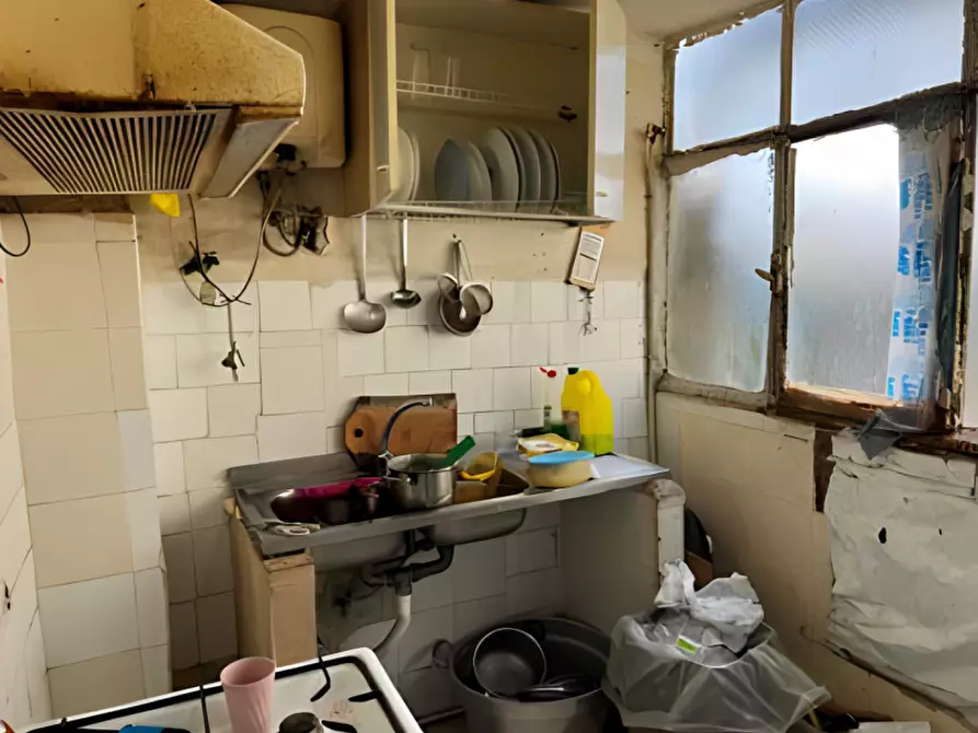 Immagine 7 di Appartamento in vendita  in Vico Pergola All'Avvocata, 28 a Napoli