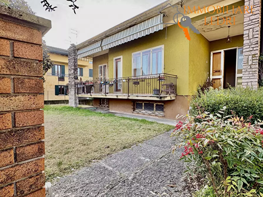 Immagine 3 di Villa in vendita  in Via dell'Esperanto a Villafranca Di Verona