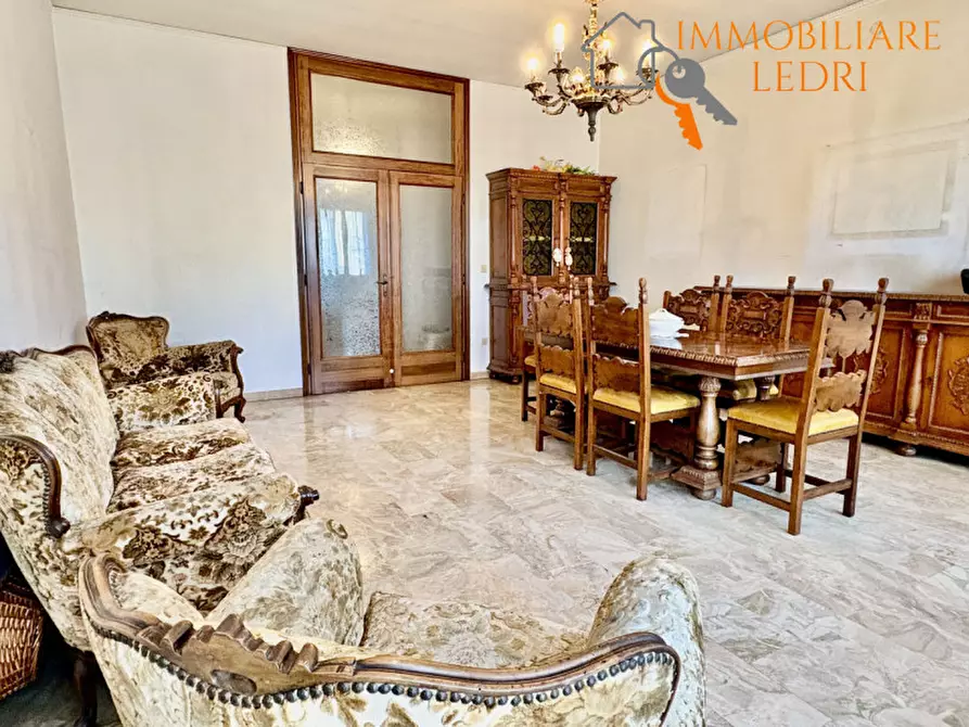 Immagine 21 di Villa in vendita  in Via dell'Esperanto a Villafranca Di Verona